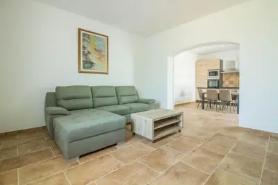 Image de GuestHost - Lovely Apartment by the Vineyard