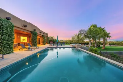 Image de Pinnacle Peak Villa · Pool · Putting Green