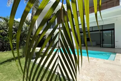 Image de Villa moderne tout confort, Jardin, Piscine privative, plages et village à pieds