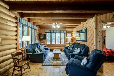 Image de Lake Muskoka Escape - McVittie Island|Wifi|Firepit