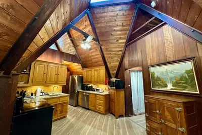 Image de A-Frame ~ Explore ~ Hike and Bike ~ One of a Kind