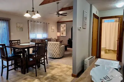 Image de 10 Minutes to Big Boulder - Comfy - Game Room
