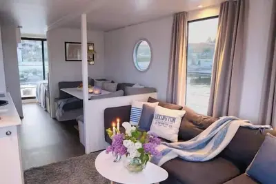 Image de Solvesborg Houseboat with Harbour Views - Sleeps 4