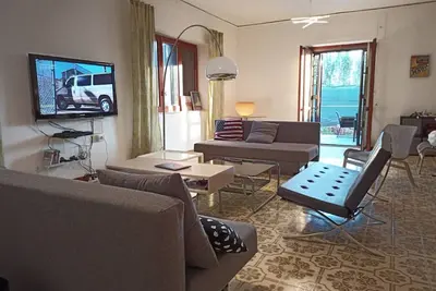 Image de Villa design, écologique, piscine, jardin fruitier près de la mer