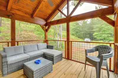 Image de Hunt & Fish Nearby! Peaceful & Remote Bostic Cabin