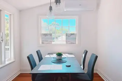 Image de Full house - Perth Property - Heritage Charm Meets Modern Ease