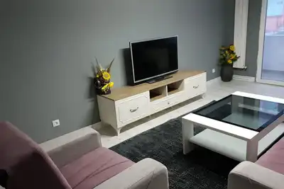 Image de Apartament Premium cu 2 Dormitoare. Confort și Relaxare lângă Brașov