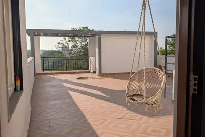 Image de Penthouse, Lakeview, AirportRoad