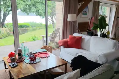 Image de Maison contemporaine bord de mer, golfe du Morbihan,