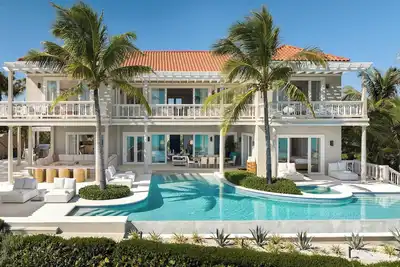 Image de Please Inquire Before Booking – Luxury Villa