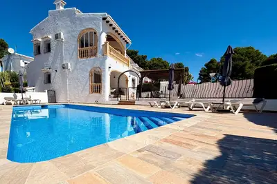Image de Villa à Moraira avec piscine privée, à 5 minutes de la plage - Cavallet