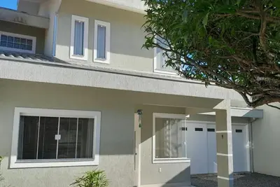 Image de Excellent House on Bombas Beach, Bombinhas, Sc Coast