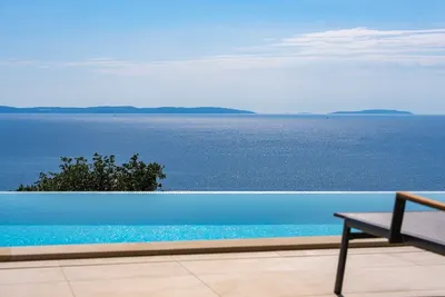 Image de Seaview Villa Allure, Luxurious 4 en-suite bedroom Retreat with panoramic sea views