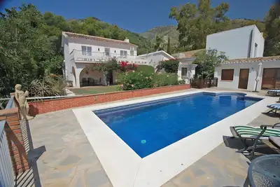 Image de Villa « Secreta » avec vue sur la mer, Wi-Fi et climatisation
