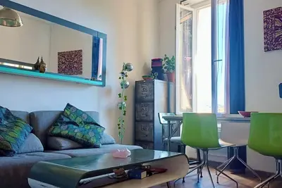 Image de Superbe 2 P. rénové dans immeuble niçois de caractère