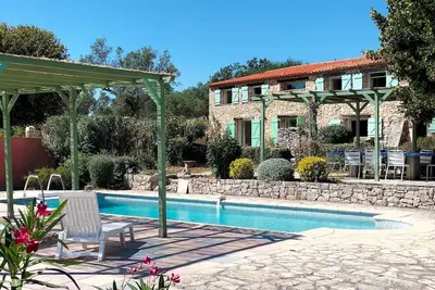 Image de Villa « Lou Peiraverde » avec piscine privée, terrasse privée et Wi-Fi