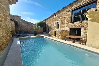 Image de Maison de vacances « Chezvéro Gîte Le Juvaquatre » avec piscine privée, Wi-Fi et climatisation