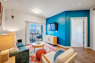 Image de Skyline Suites Boho Themed 2bd 2ba