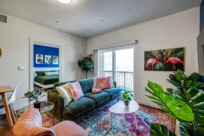 Image de Skyline Suites Tropical 2bd 2ba