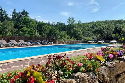 Image de Le Viallon - Gite La Salamandre - 60M² - Terrasse Couverte Vue Piscine CHAUFFÉE