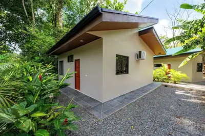 Image de River Collection - Villa Harmony #2 nestled in the rainforest