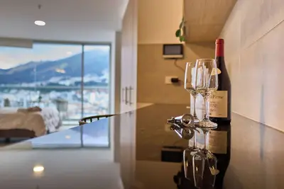 Image de Sky Suite + Balcony, 50\" Qled Tv. Floor #23