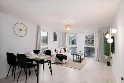 Image de Luxury 2 Bed Apt in City Centre | Free Parking