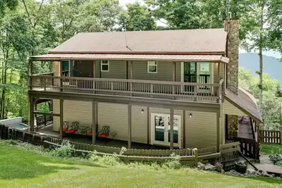 Image de Shenandoah Np Escape w/ Deck: Hike, Soak + Fish