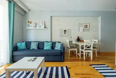 Image de Spacious 1-Bedroom Apartment - 2 Bathrooms - Elevator - Central Location