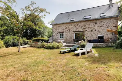 Image de Gîte Le Relais Des Hirondelles : Vue sur lac, terrasse privée et Wi-Fi