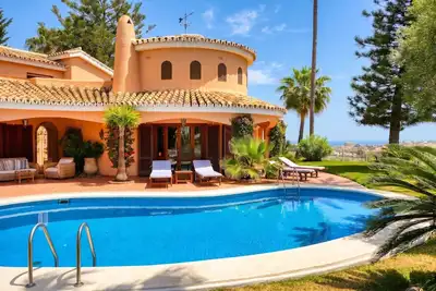 Image de 3163 Villa Méditerranéenne de Luxe avec Piscine Privée