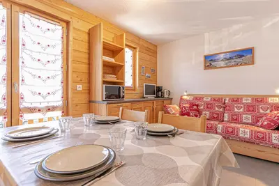 Image de Studio rénové au pied des pistes avec wifi
