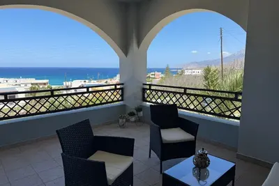 Image de Appartement 'Family House Apartments Arkasa' avec vue sur la mer, Wi-Fi et climatisation