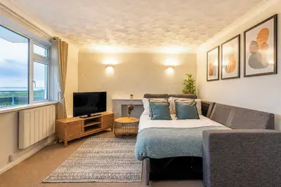 Image de Beachfront Location with Great View & Free Parking