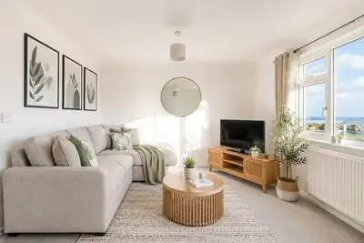 Image de Sea View Apartment Opposite the Beach Free Parking