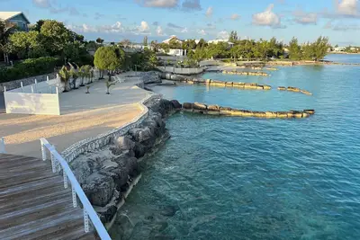 Image de New 2bd/2ba Home with Private Beach & Dock Space
