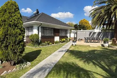 Image de Wonderful 4-bedroom house in Edenvale perfect for family getaways