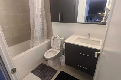 Image de Brand new unit in Markham-Affordable and next to Go Station