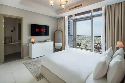 Image de Chic 2br in Paramount Midtown Infinity Pool Access