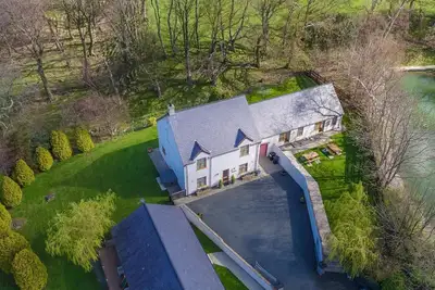 Image de Four Bedroom Holiday Cottage With Hot Tub Near Conwy | Ty-Ffynnon