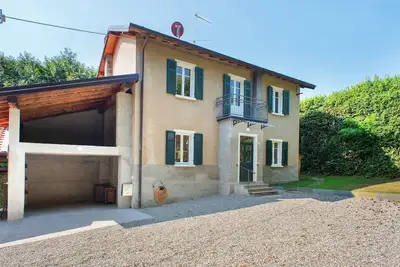 Image de Maison de vacances 'Cascinetta' avec vue sur la montagne, jardin privé et Wi-Fi