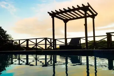 Image de Careffe Escapes - Charming 5-bedroom house with private pool
