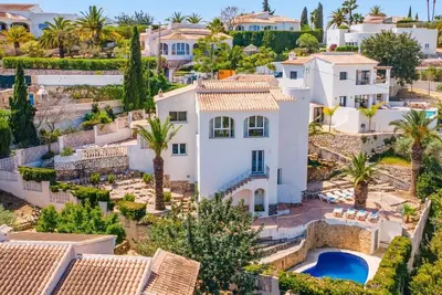 Villa Ayora by Villa Plus
