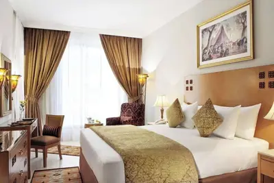 Image de 1br City | Mercure Bh | Metro Facing, Pool + Gym | 2 Units