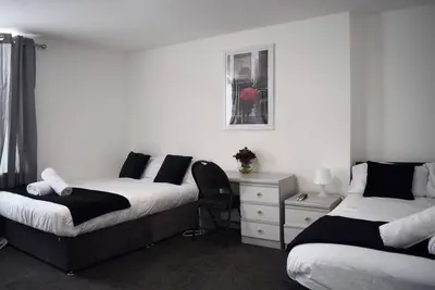Image de 2 Bed Apartment Sleeps 6 - Pets Welcome