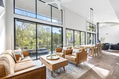 Image de Riverfront Alpine Retreat - Mt Buller Gateway - Sleeps 10