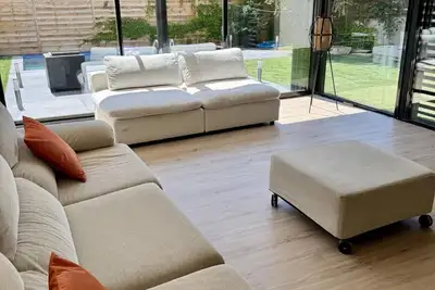 Image de Villa avec piscine privative et parking - 8 pers.