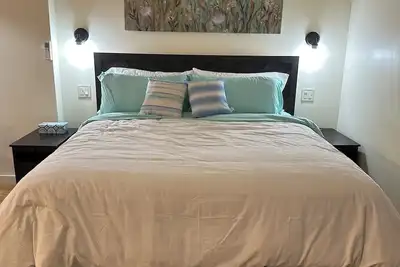 Image de Charming Creek View cottage in Candler perfect for a relaxing getaway