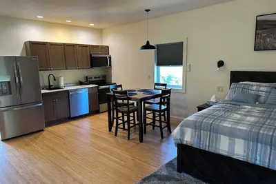 Image de Cozy Mountain View cottage in beautiful Candler with Ac, Upper Unit