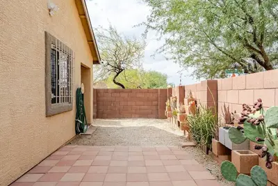 Image de 3-bedroom house in fabulous Tucson with cool Ac for relaxing stay